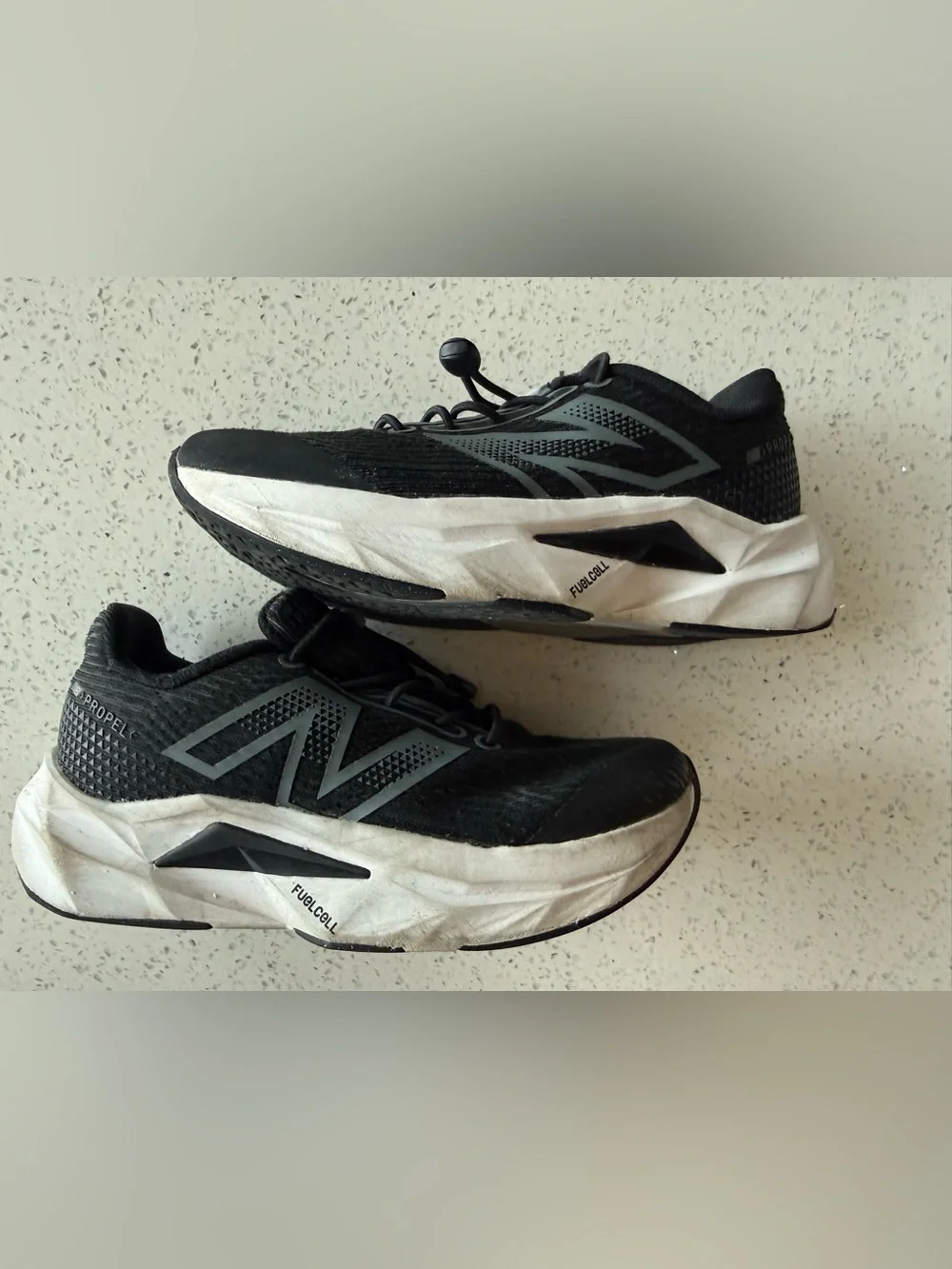 New Balance Black/Steel Fuelcell Propel v5 Bungee Sneaker - Kids Size 13